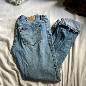 Levi’s mom fit jeans